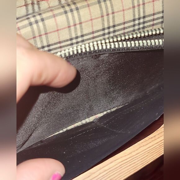 BURBERRY Black Leather Wallet In EUC with COA - Picture 7 of 13